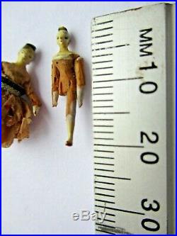 Very Rare Two Tiny Early Antique Grodnertal Wooden Comb Tuck Peg Doll/Dolls 2cm