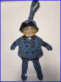 Very rare Antique 1920s, (1925) felt flapper doll purse with detailed