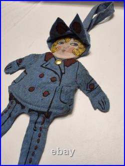Very rare Antique 1920s, (1925) felt flapper doll purse with detailed