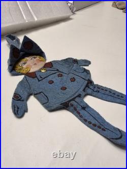 Very rare Antique 1920s, (1925) felt flapper doll purse with detailed